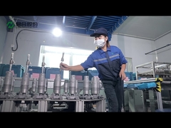 Γραμμή ψεκασμού ακριβείας εγχυτήρα Junhe και μηχανή επίστρωσης προϊόντων άξονα